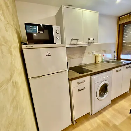 Stylous At The Center *